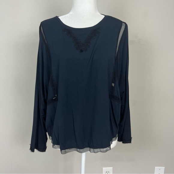 FREE PEOPLE INTIMATELY LOWKEY LONG SLEEVE PULLOVER IN NAVY AND BLACK SIZE SMALL - Picture 2 of 12